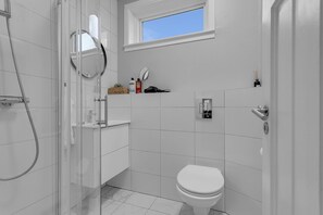 Hair dryer, towels - Deluxe Downtown KEF apartment - 5min to Airport (Keflavík)