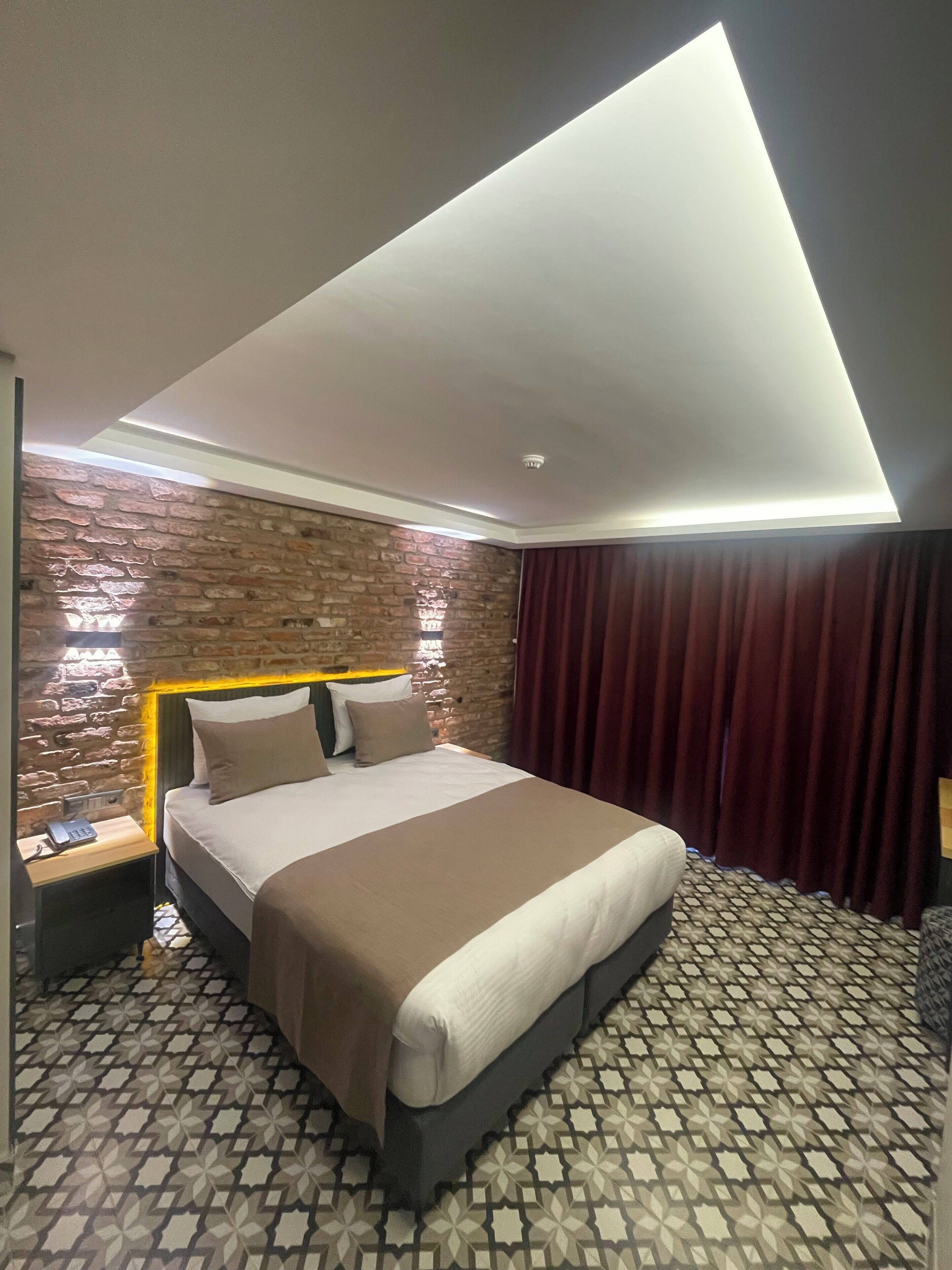 Superior Double or Twin Room, 1 Queen Bed, Non Smoking, Balcony | In-room safe, blackout drapes, soundproofing, iron/ironing board