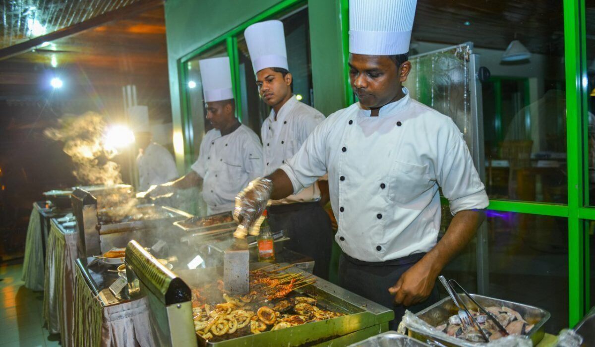 Esmorzar diari d'estil bufet (15 USD per persona) 