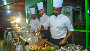 Daily buffet breakfast for a fee