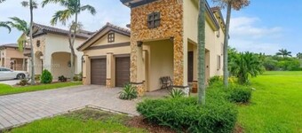 3-bedroom house in gorgeous Homestead with cool AC