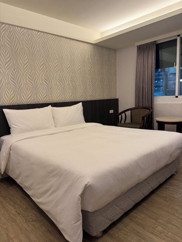 Quarto casal básico | Wi-Fi de cortesia