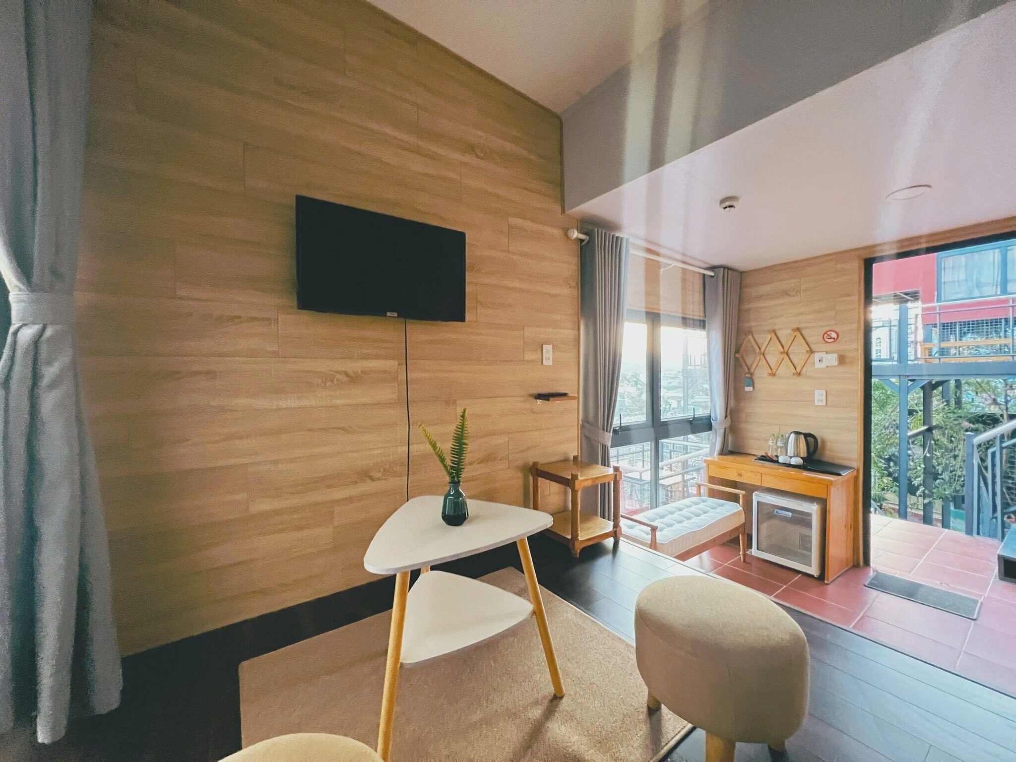 Panoramic Studio | Memory foam beds, minibar, individually decorated, desk