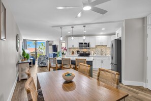 Dining - Hip Oceanfront Resort Vistas (Kihei)