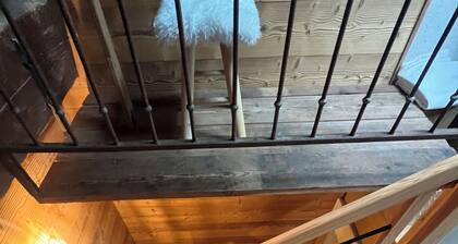 Detached village chalet 5 minutes from Les ARCS funicular.