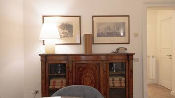 Classic Apartment | Living area