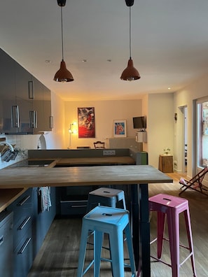 Private kitchen - Bucolic apartment - Historic heart of Dijon (Dijon)