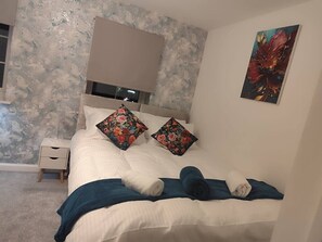 Strykjärn/strykbräda, wi-fi och sängkläder