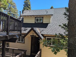 Exterior - Beautiful 3-bedroom house in tranquil Lake Arrowhead getaway (Lake Arrowhead)