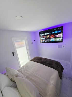 Iron/ironing board, WiFi, bed sheets - Comfort, location and a fair price, ALL IN ONE PLACE (Las Vegas)