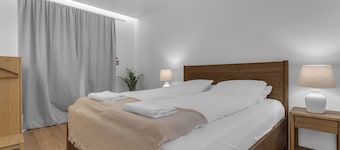 Castle Inn Downtown KEF 4