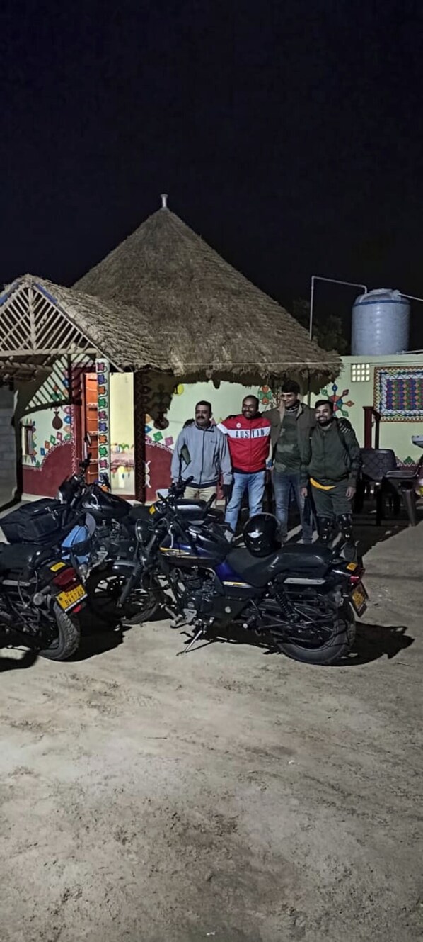 Exterior - White Desert Homestay (Ratadiya)