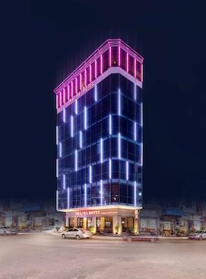 واجهة المنشأة