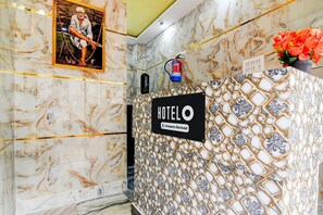 House | Reception - Hotel O Narayana RN Tagore Hospital (Kolkata)