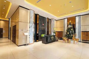 Reception - Odela Luxstay Golden Mansion Residence (Phu Nhuan)