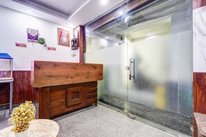 Reception - Hotel Twamev Ashram (New Delhi)