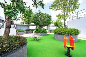 Área de juegos infantiles al aire libre