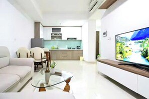 Premier Suite, 2 Bedrooms, Club Lounge Access, City View | Egyptian cotton sheets, premium bedding, down comforters - Odela Luxstay Botanica Premier Residence (Ho Chi Minh City)