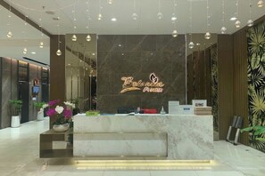 Reception - Odela Luxstay Botanica Premier Residence (Ho Chi Minh City)