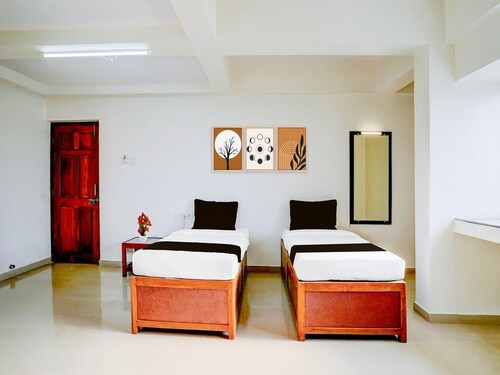 Super Hotel O Pachgaon