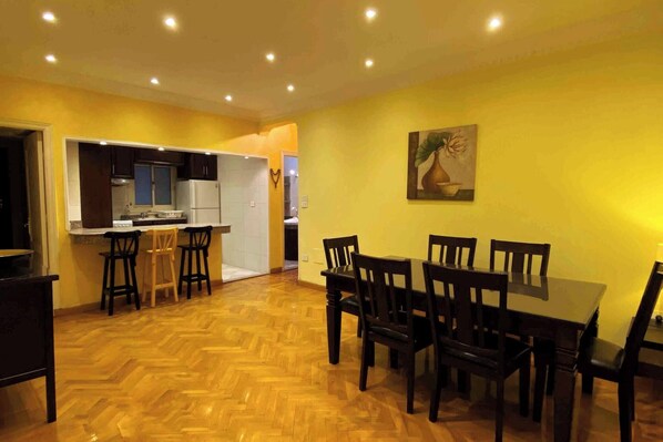 Dining room - Luxurious 2 Bedroom Apartment in Zamalek, Cairo (Cairo)