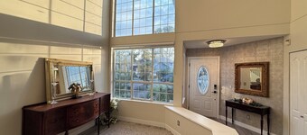 Beautiful, Luxurious Rooms in a large house