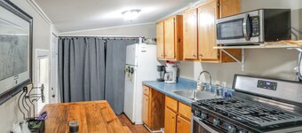 5 Mi to Sardis Lake! Relaxed Stay Near Outdoor Fun