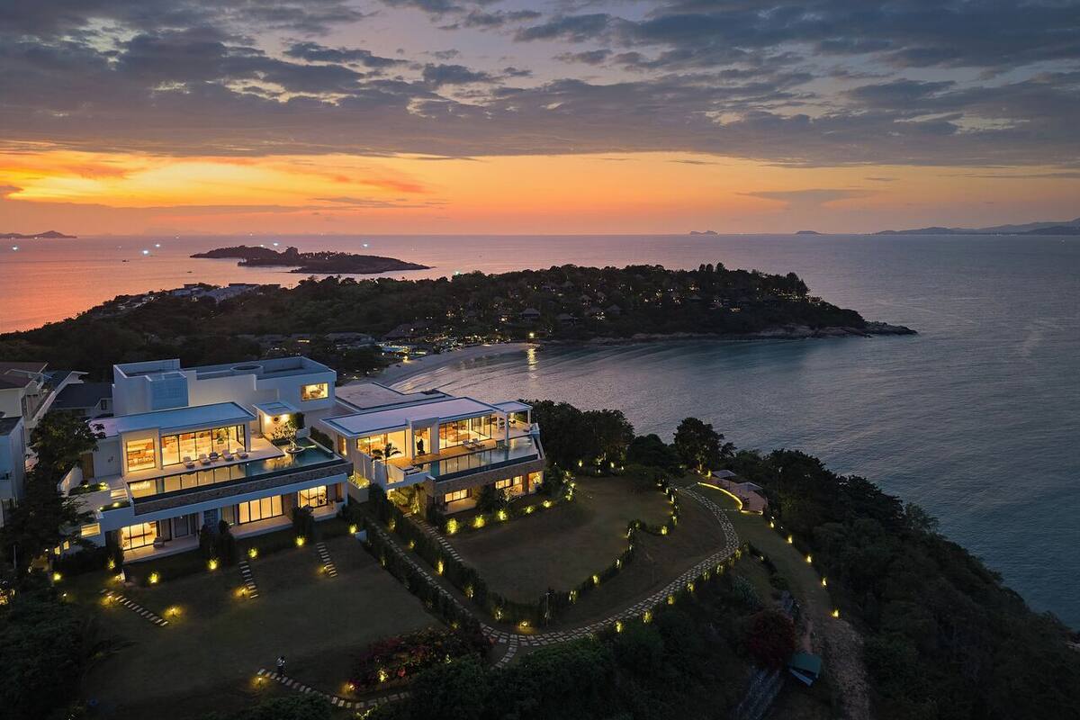Four-Bedroom Oceanfront Pool Villa | Seprai premium, selimut bulu angsa, isi minibar gratis, dan brankas