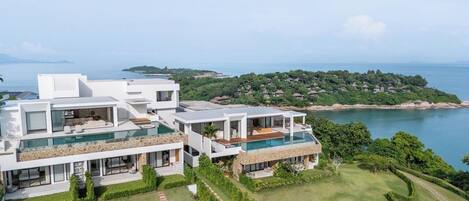 Premium bedding, down comforters, free minibar items, in-room safe