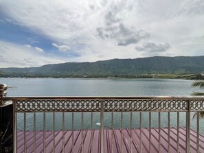 Luxury-Vierbettzimmer, Balkon | Terrasse/Patio