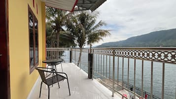 Habitación cuádruple familiar, balcón | Terraza o patio