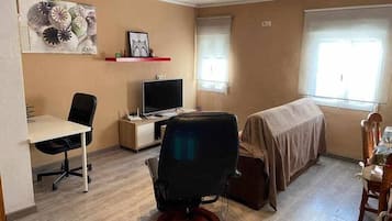 Apartament, 2 dormitoris, fumadors, vistes a la ciutat | Interior