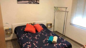 Apartment, 2 Bedrooms, Smoking, City View | 3 bedrooms