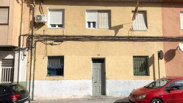 Apartament, 2 dormitoris, fumadors, vistes a la ciutat | Exterior