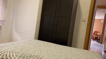 Apartment, 2 Bedrooms, Smoking, City View | 3 bedrooms