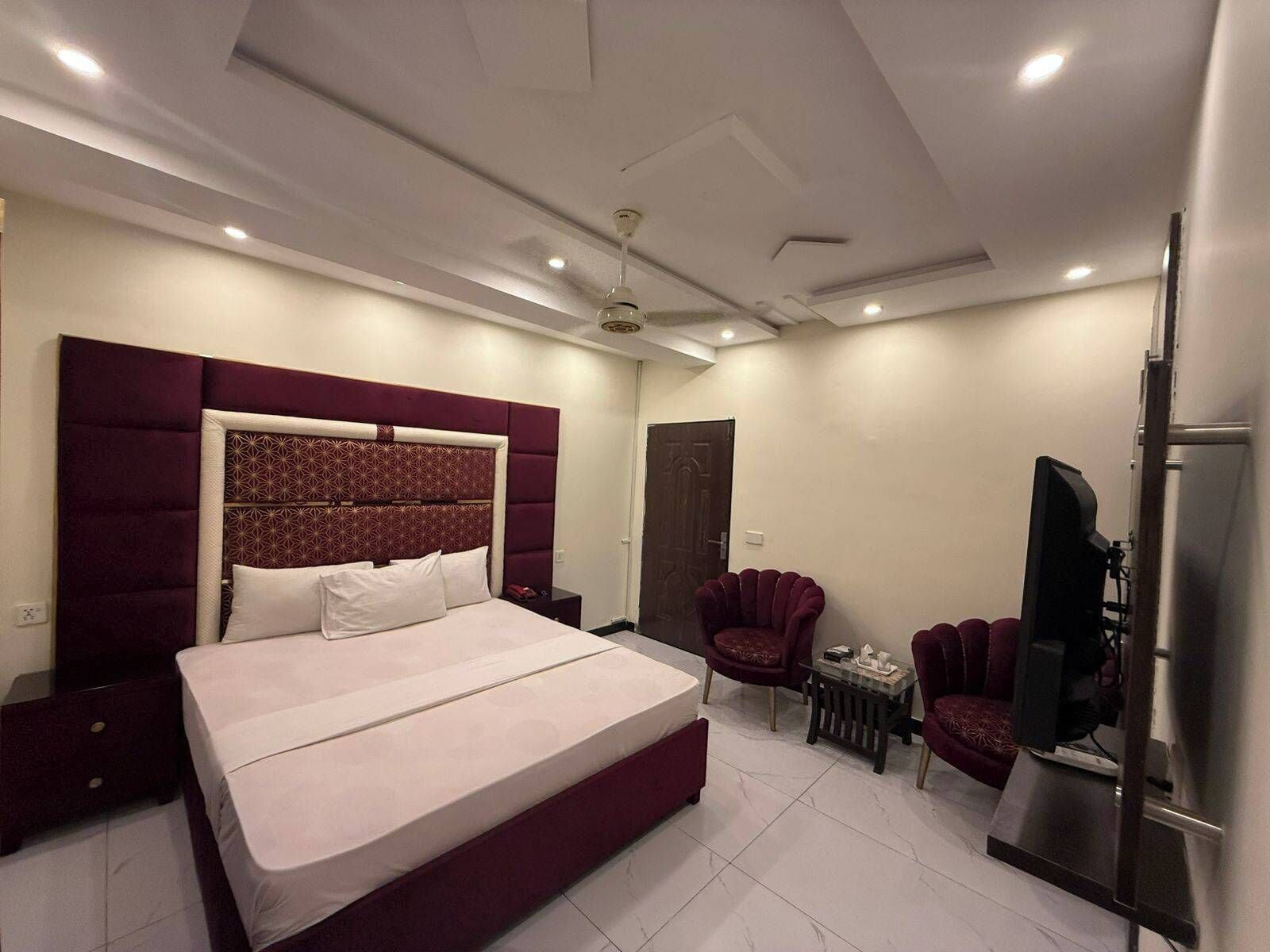 Deluxe Room | Free WiFi