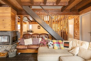 TV - Beautiful 8 pers chalet with private jacuzzi (Morillon)