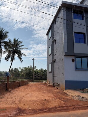 Property grounds - Arna Inn Luxury Stay (Bhatkal)