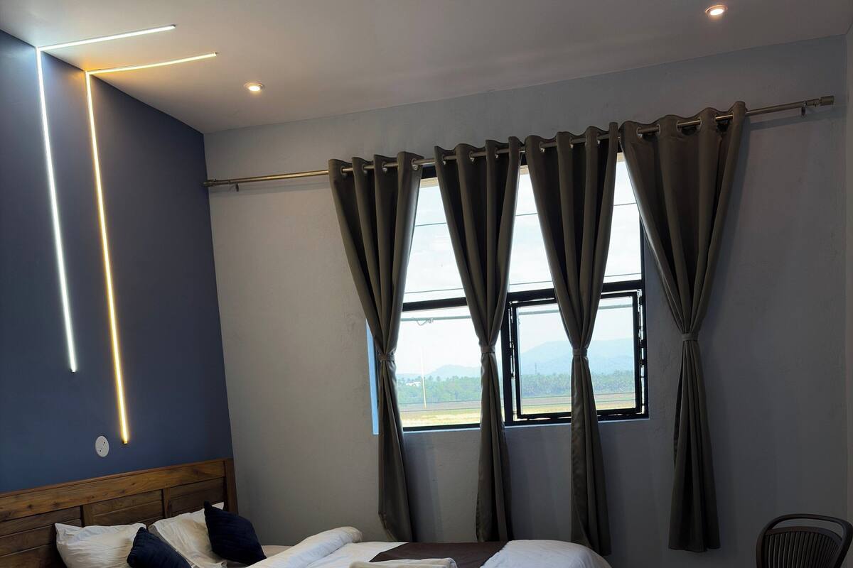 Family Room | Free WiFi