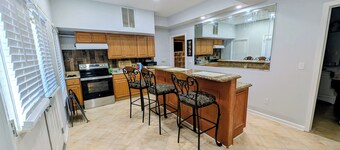 2-bedroom apartment, a safe/quiet neighborhood in Grayson with AC & fitness room