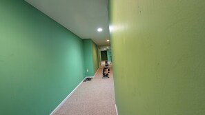 Interior - 2-bedroom apartment, a safe/quiet neighborhood in Grayson with AC & fitness room (Grayson)