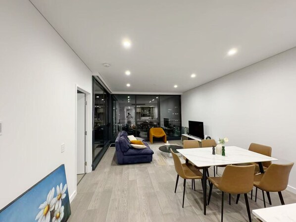 تناول الطعام