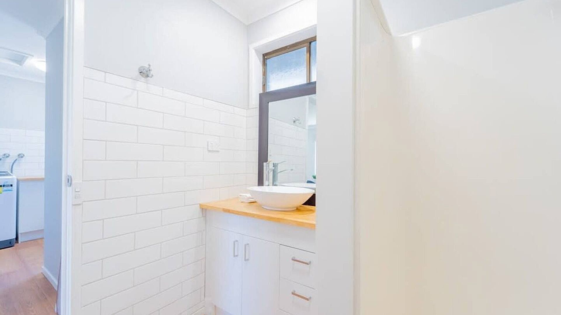 Douche, serviettes fournies