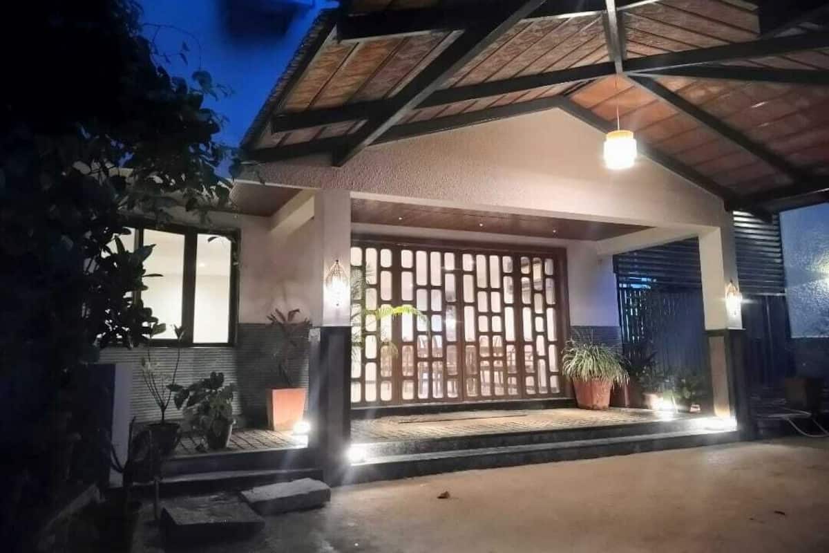 Suite Mewah | Meja kerja, ruang kerja ramah laptop, dan Wi-Fi gratis