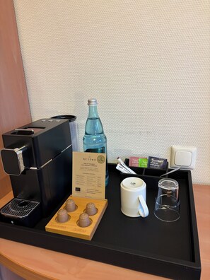 書桌、手提電腦工作空間、免費 Wi-Fi