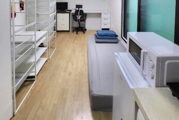 Interior - Bunker APT #201, Seoul Rental Apartment Fully Furnished. Miasageori Subway Line4 (Seoul)
