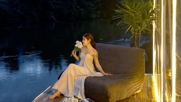 Villa with River View | Minibar, free WiFi, bed sheets