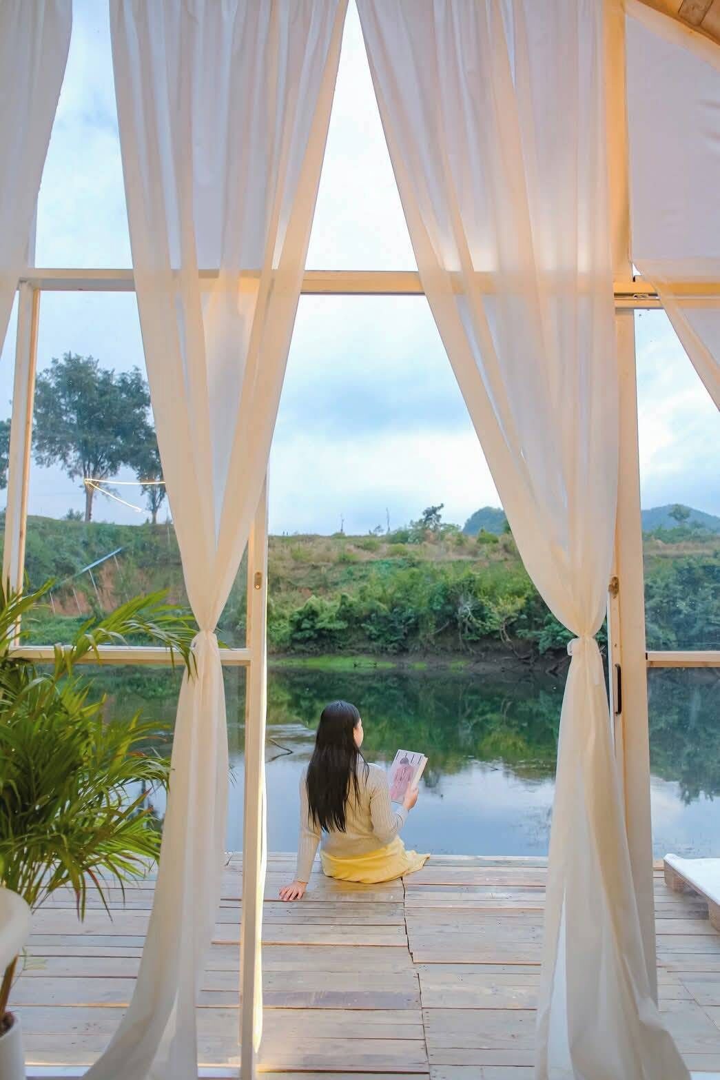 Villa with River View | ระเบียง