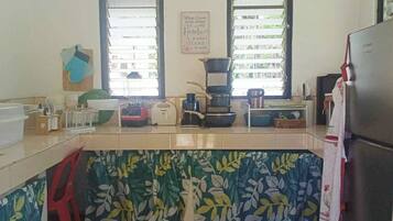 Fridge, microwave, stovetop, coffee/tea maker