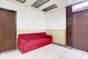 Interior - LE ALFANSO BY AZAD RAM (New Delhi)